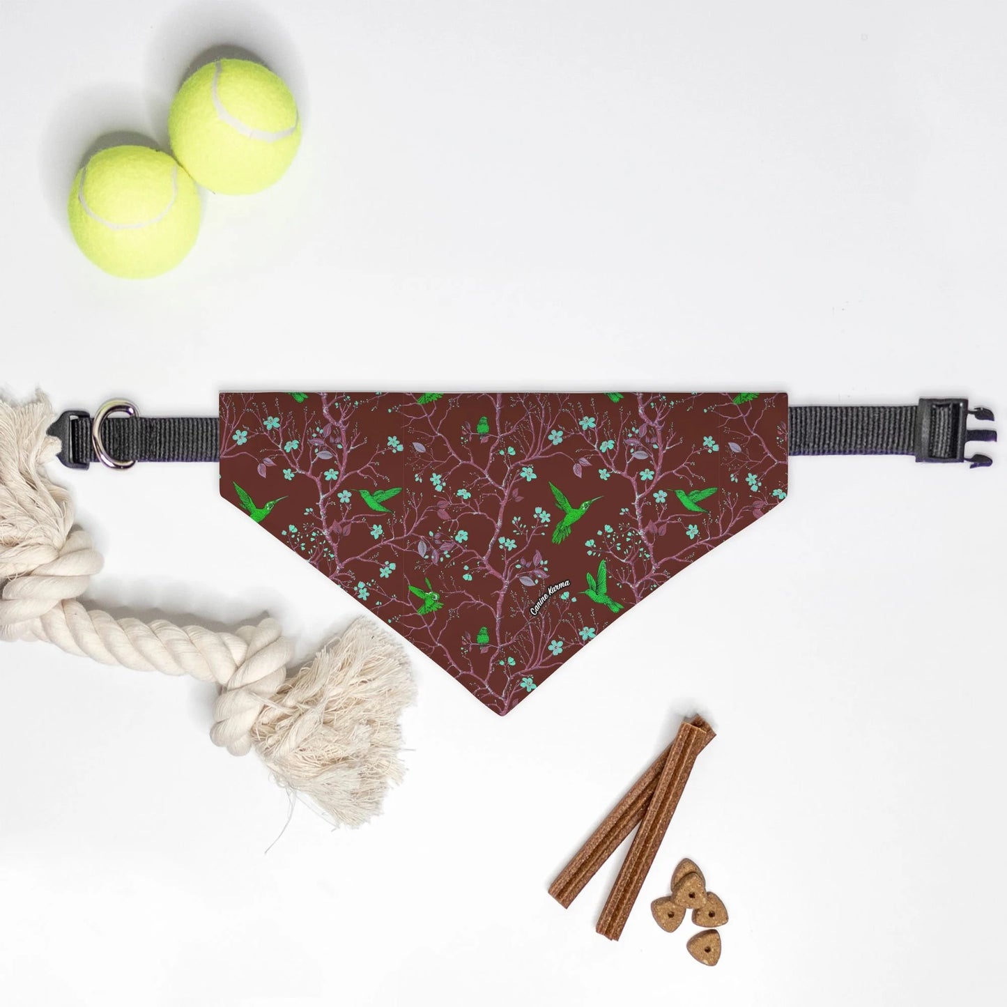 Daisy Collar Bandana (Maroon)